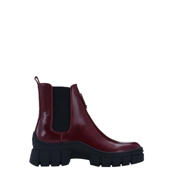 Guess burgundy half boot platform size 5 - Picture 2 of 2